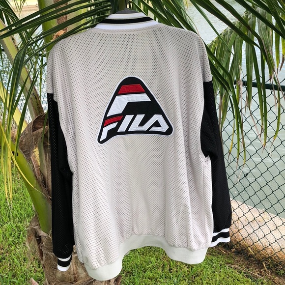 Men’s Fila jacket L machine wash hang drylike new - Picture 5 of 11